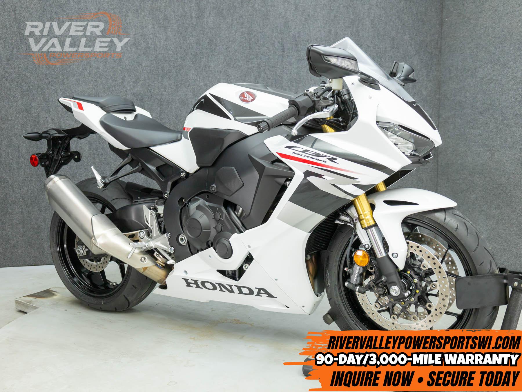 2025 HONDA CBR1000RR W/ABS alt