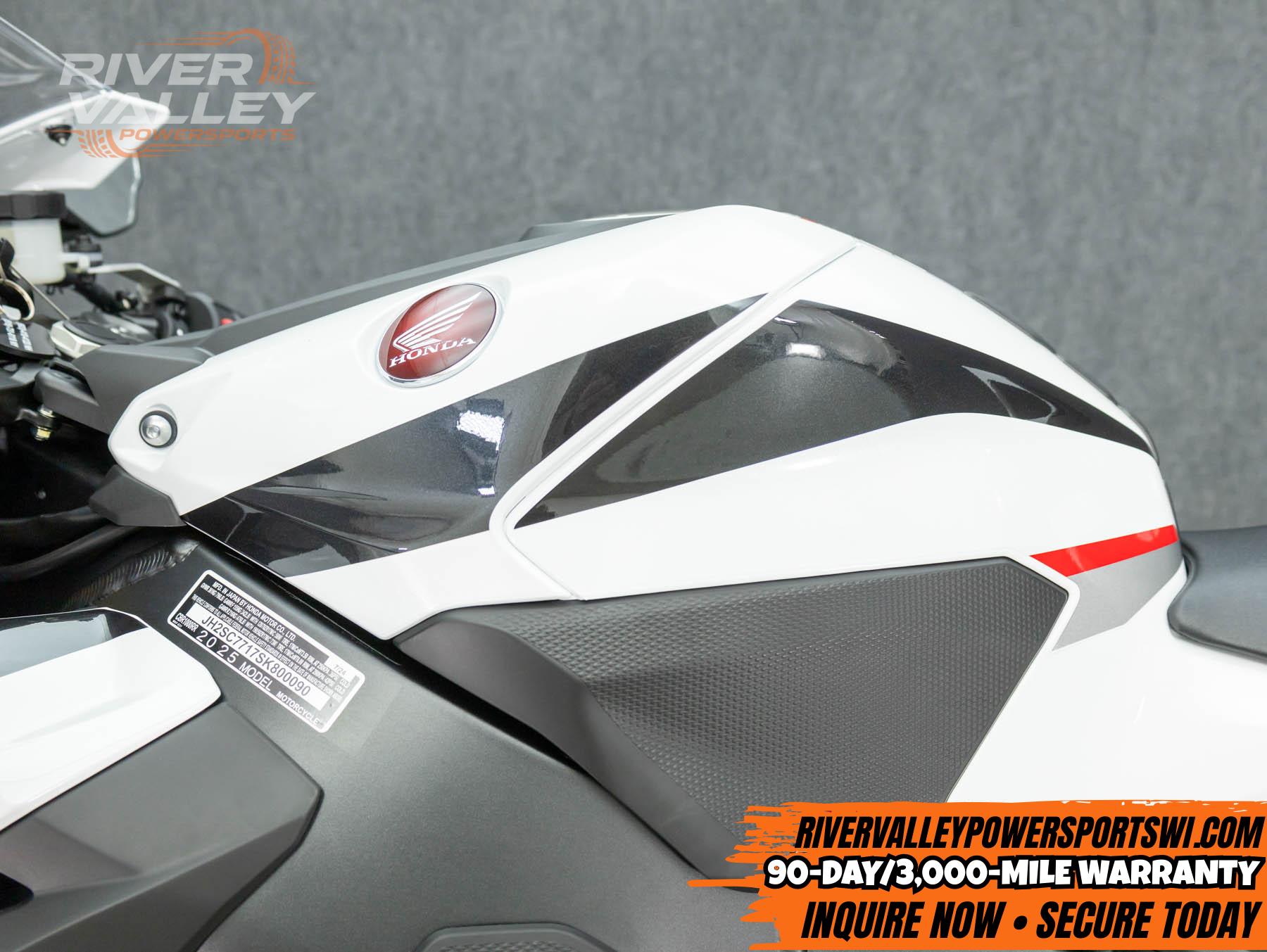 2025 HONDA CBR1000RR W/ABS