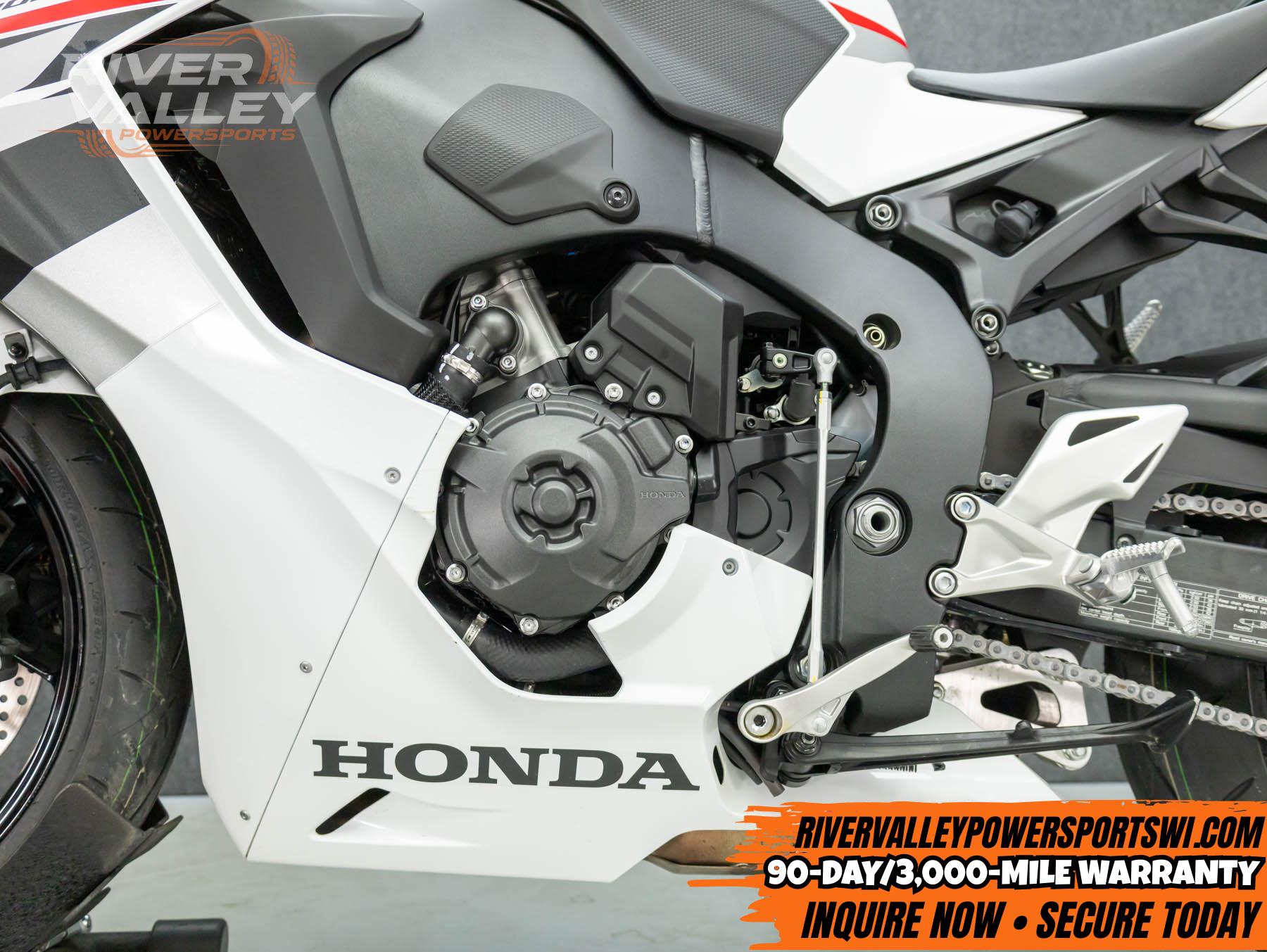2025 HONDA CBR1000RR W/ABS