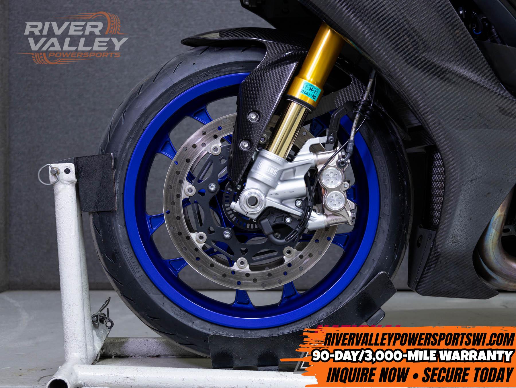 2021 YAMAHA YZFR1M 1000 W/ABS