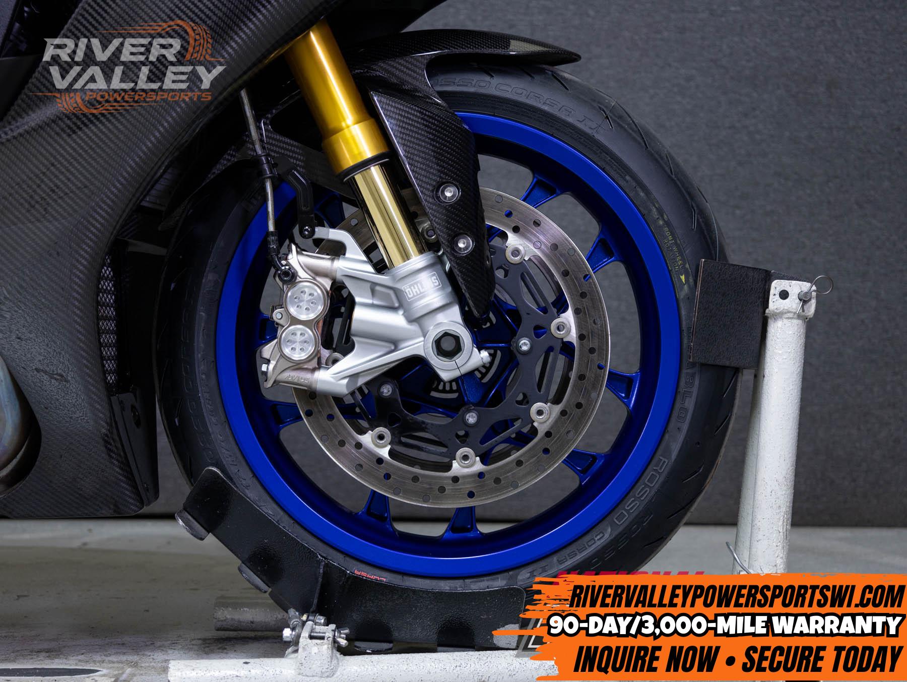 2021 YAMAHA YZFR1M 1000 W/ABS