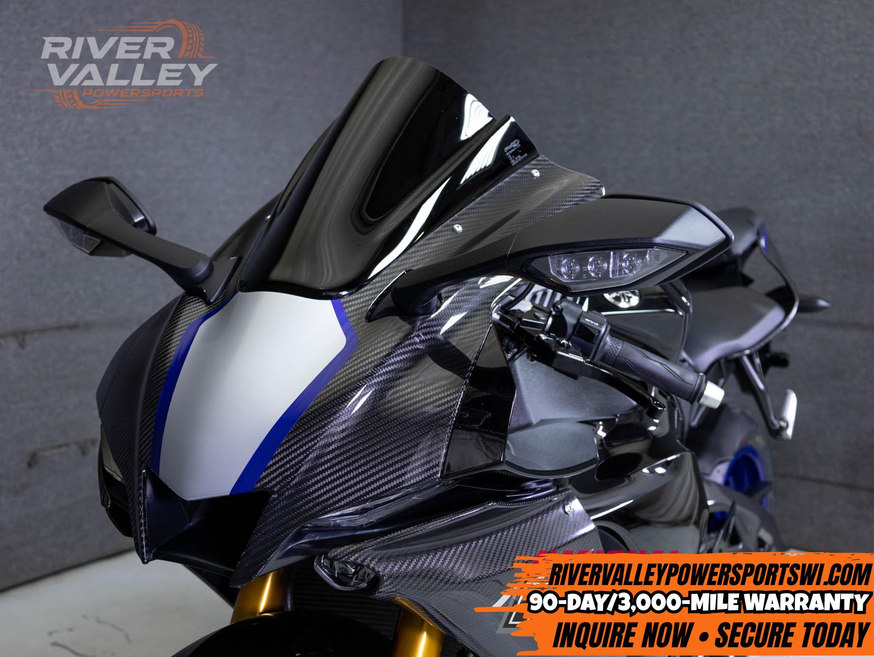 2021 YAMAHA YZFR1M 1000 W/ABS